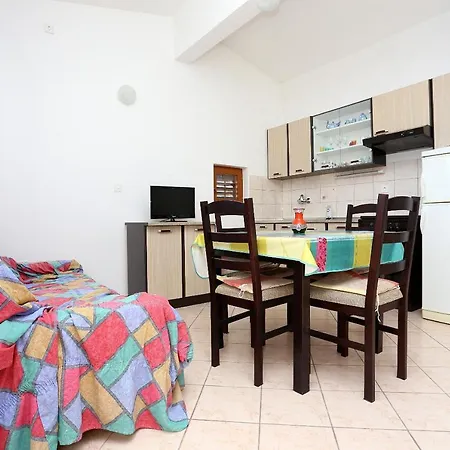 10338a Rogoznica (Sibenik-Knin)