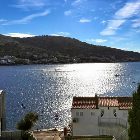 10338a Rogoznica (Sibenik-Knin)